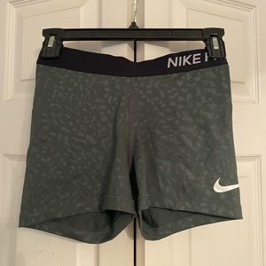 Green printed nike pros